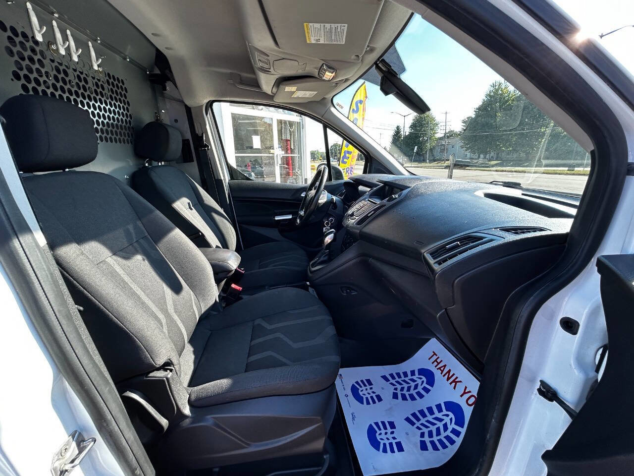 Used 2018 Ford Transit Connect XLT image 36