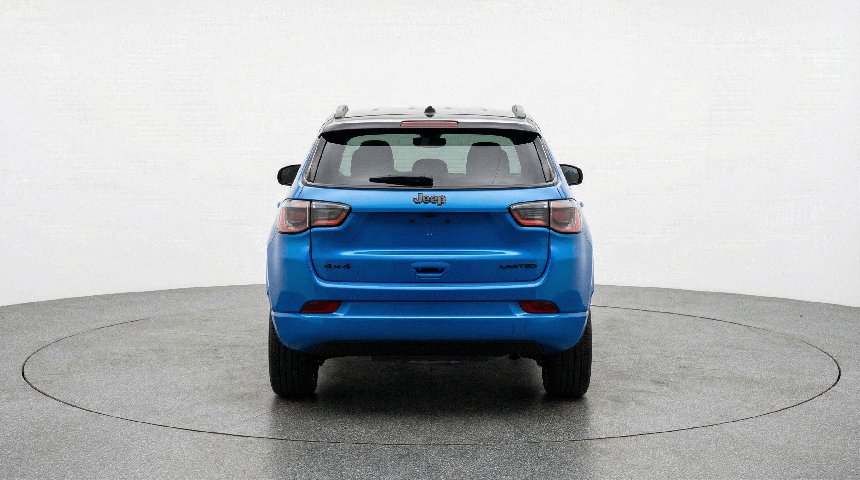 Used 2025 Jeep Compass Trailhawk image 7