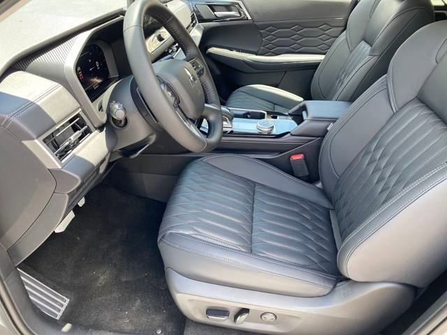 New 2025 Mitsubishi Outlander SEL image 10