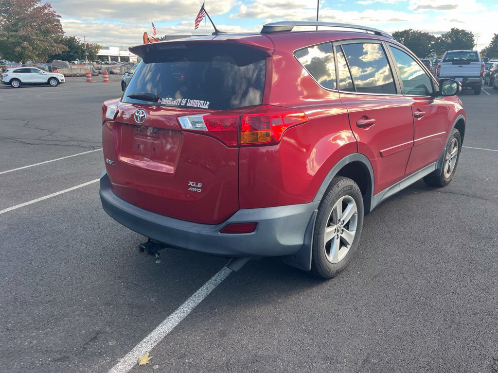 Used 2015 Toyota RAV4 XLE AWD/4WD image 4