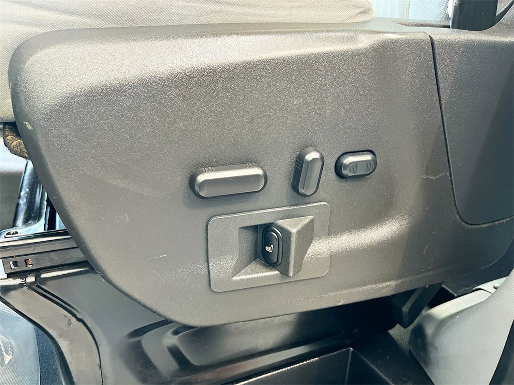 Used 2019 Ford Transit 250 148 Medium Roof image 18