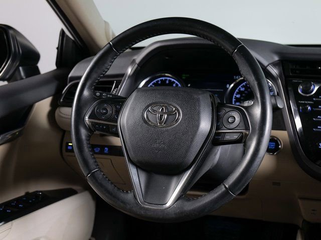 Used 2019 Toyota Camry XLE w/ Navigation Package image 15