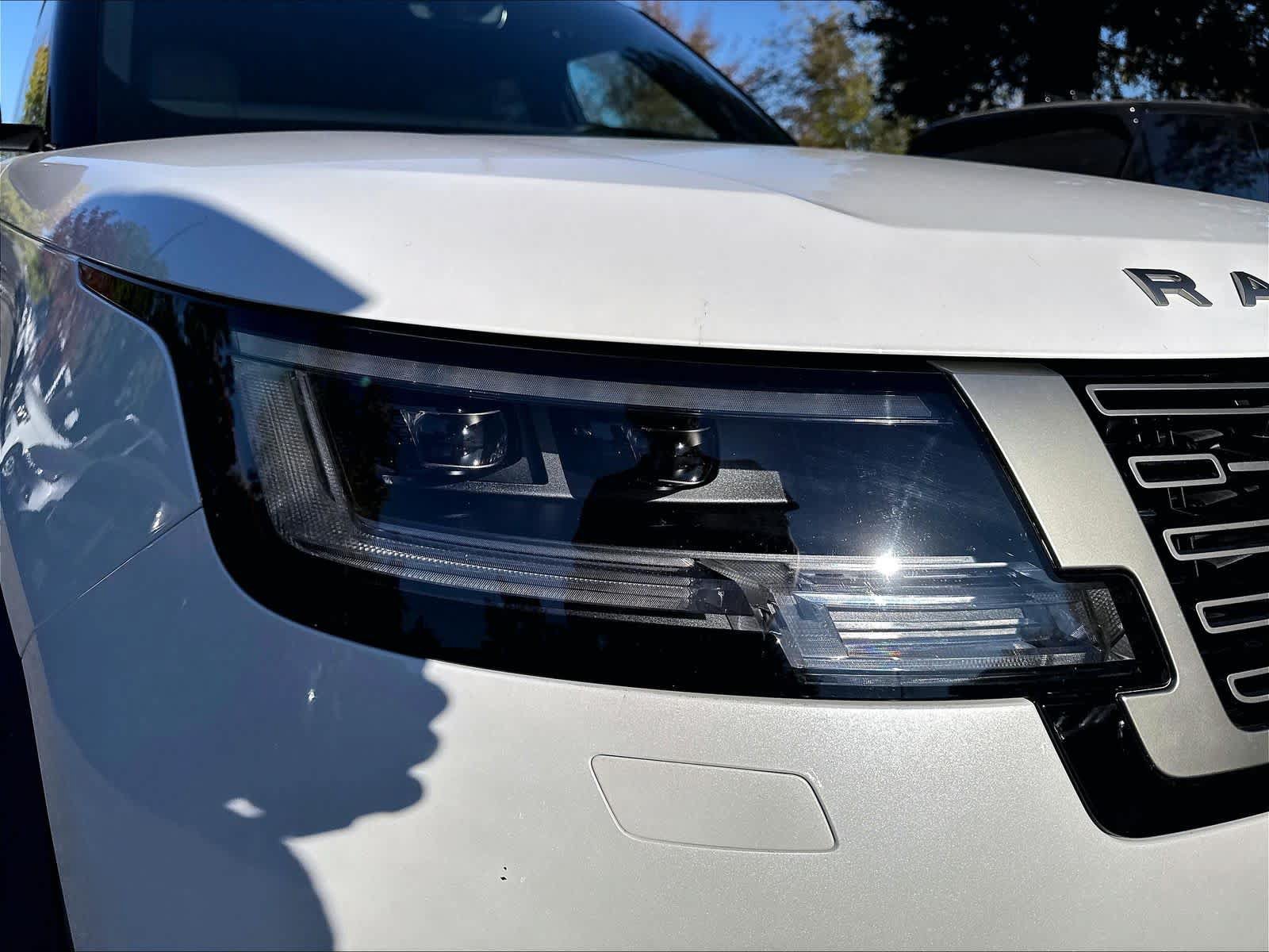 Used 2024 Land Rover Range Rover Long Wheelbase SE AWD/4WD image 30