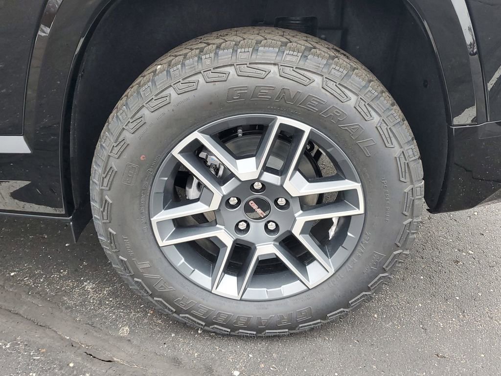 New 2026 GMC Terrain AT4 w/ LPO, Black Badging Package image 5
