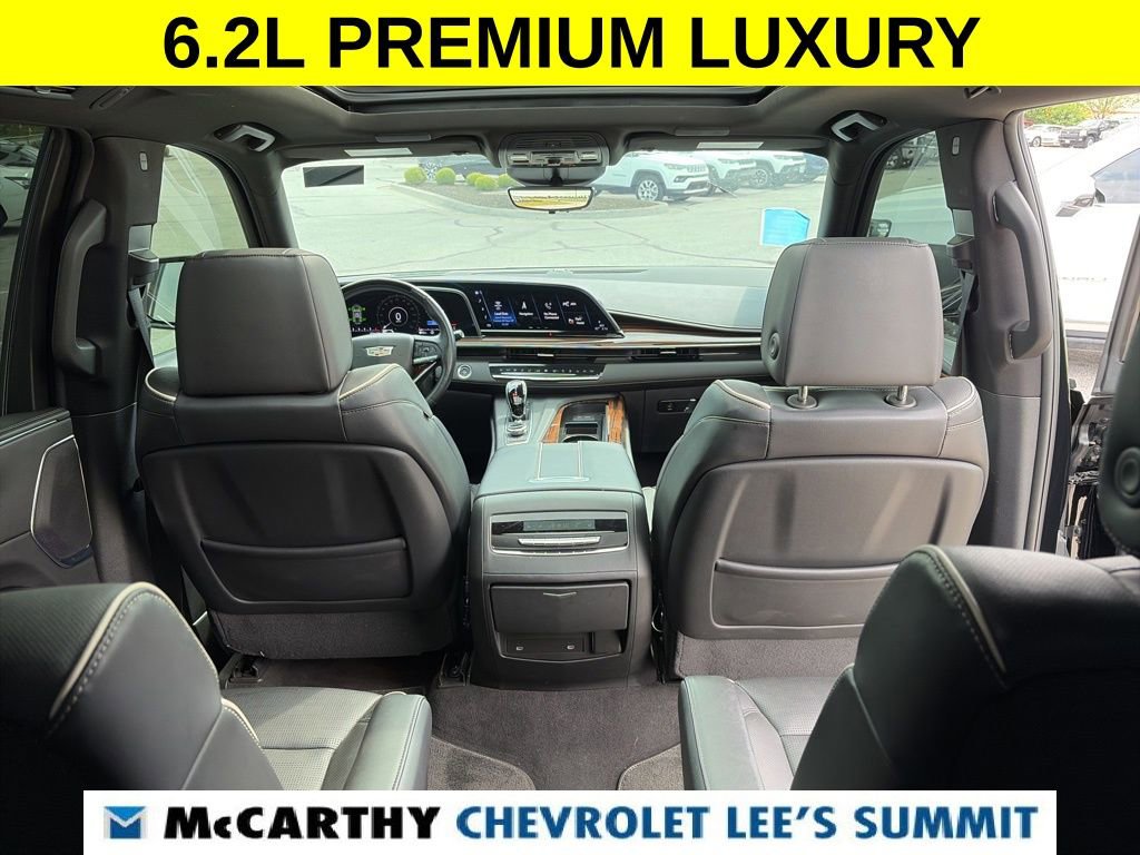 Used 2023 Cadillac Escalade Premium Luxury w/ LPO, Illumination Package AWD/4WD image 45