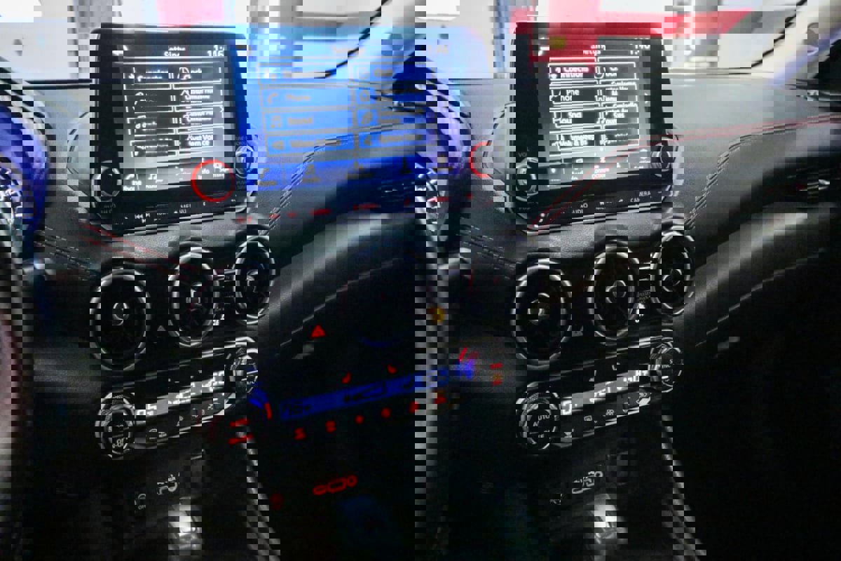 Used 2024 Nissan Sentra SR image 16