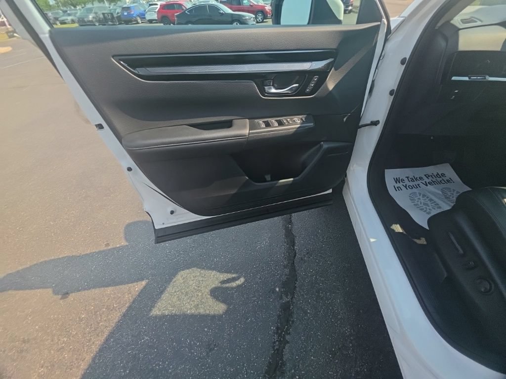 Used 2025 Honda CR-V EX-L image 13