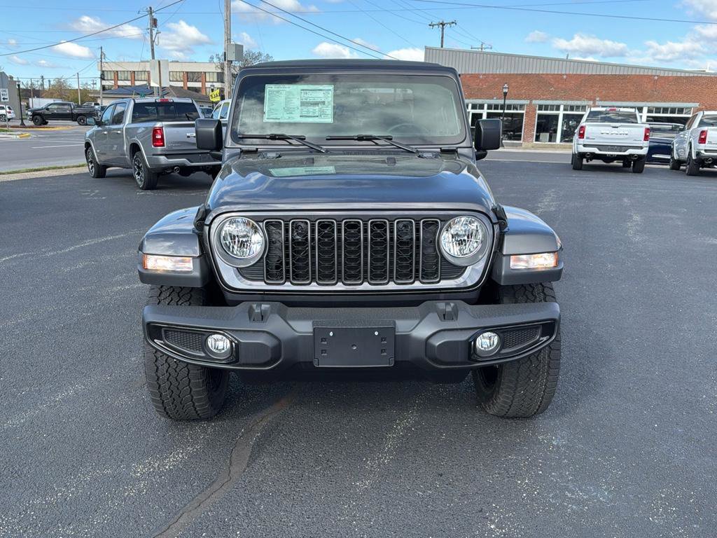 New 2025 Jeep Gladiator Sport image 3