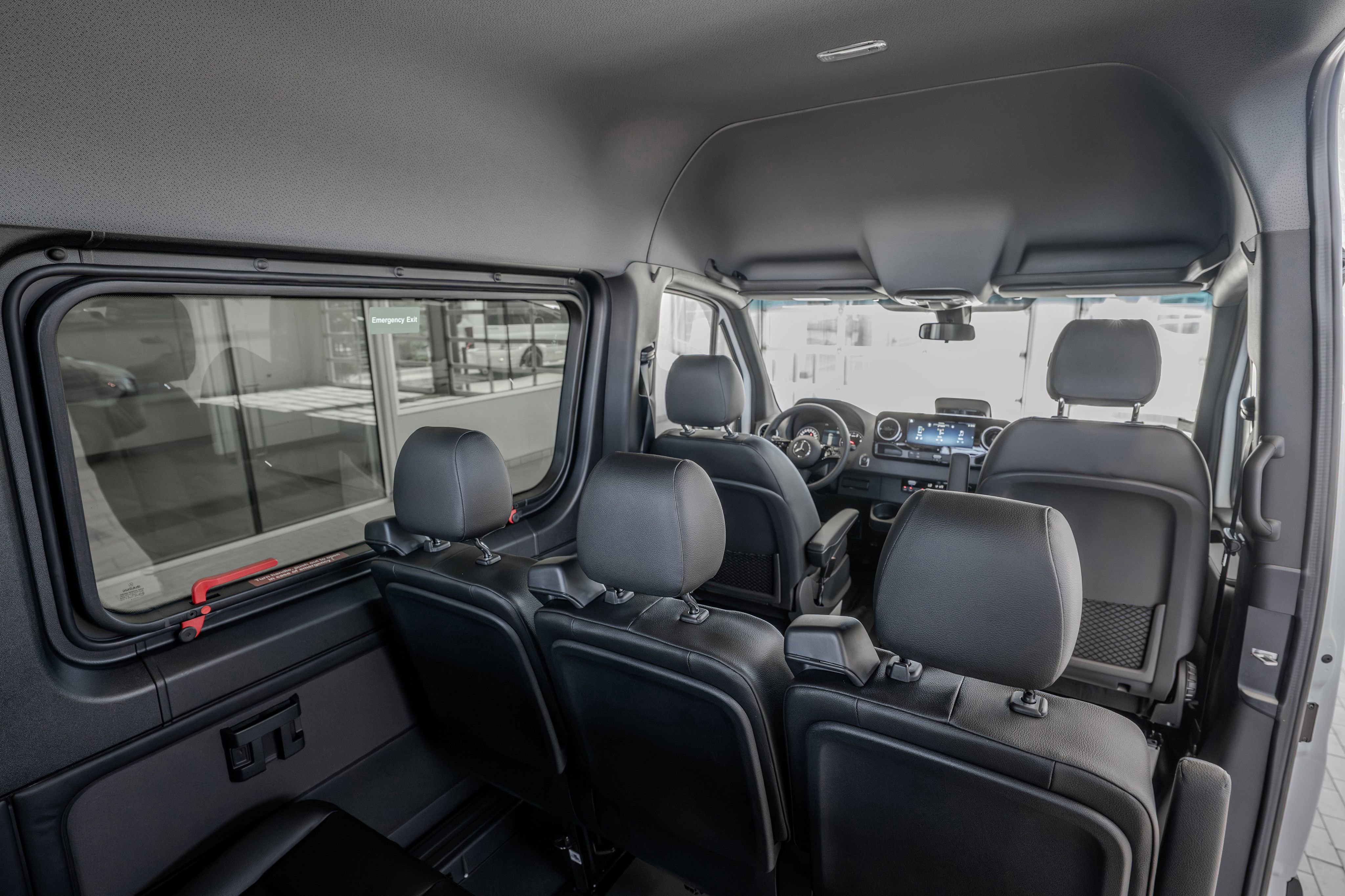 Used 2025 Mercedes-Benz Sprinter 2500 image 28