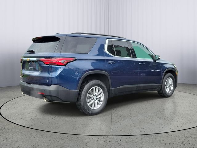 Used 2023 Chevrolet Traverse LT AWD/4WD image 3