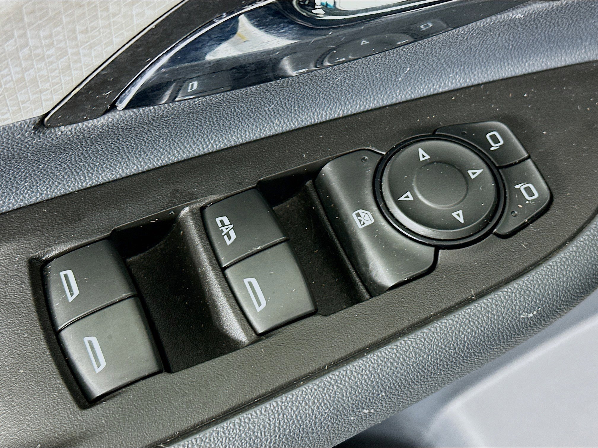 Used 2020 Chevrolet Bolt LT image 15