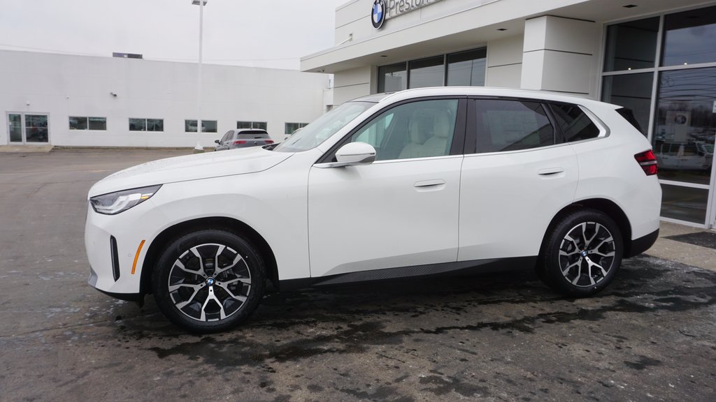 Used 2026 BMW X3 xDrive30i w/ Convenience Package AWD/4WD image 2