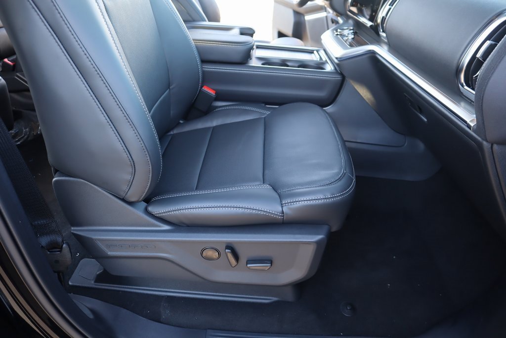 New 2025 Ford Expedition Platinum w/ Driver's Package image 15