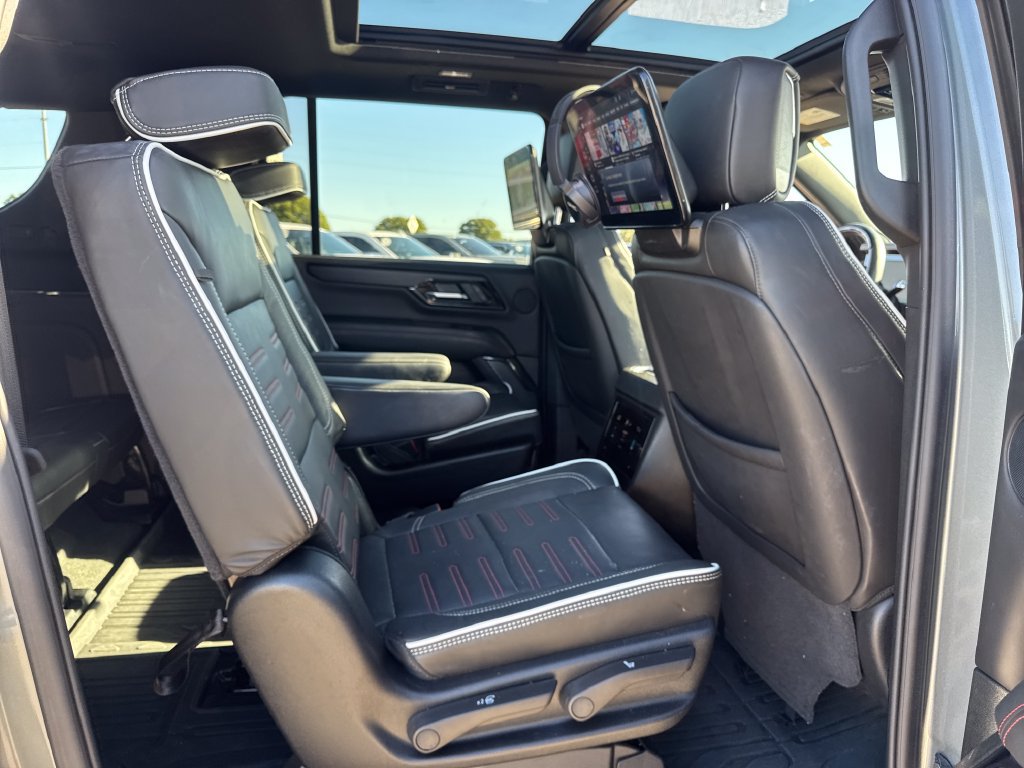 Used 2026 GMC Yukon XL AT4 Ultimate w/ LPO, Floor Liner Package AWD/4WD image 15