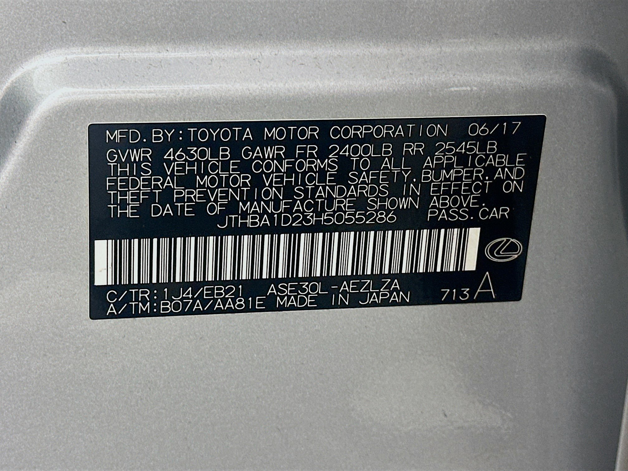 Used 2017 Lexus IS 200t w/ Premium Package RWD image 12