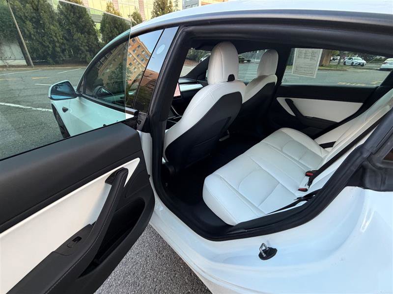 Used 2020 Tesla Model 3 Long Range AWD/4WD image 33