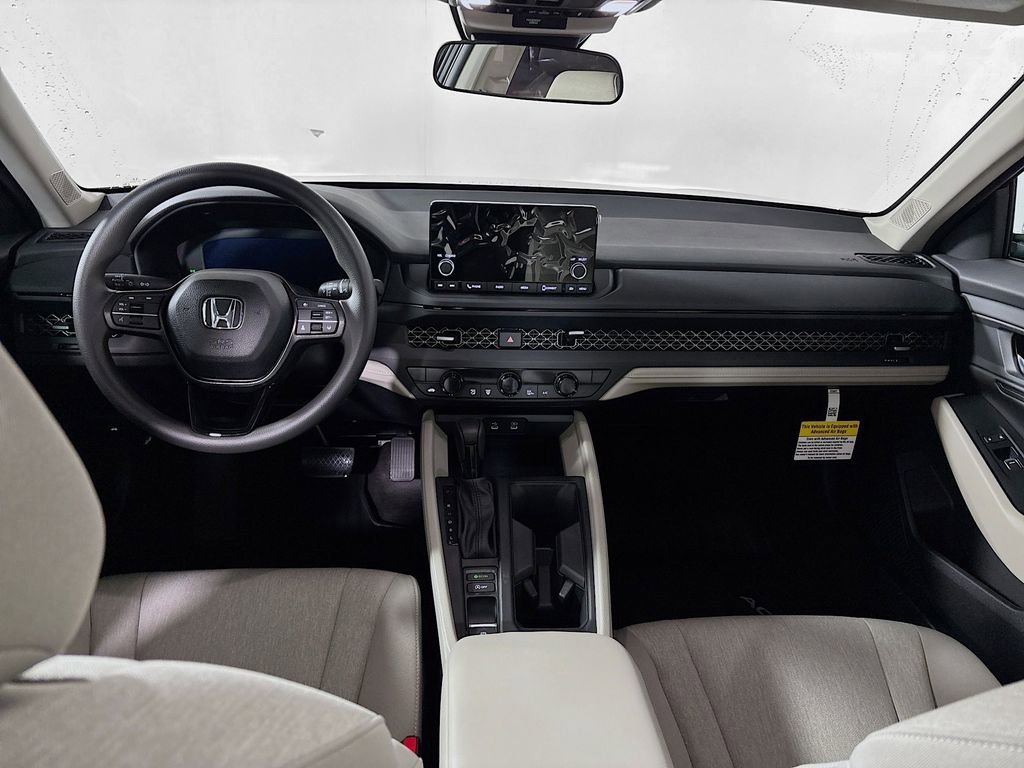 Used 2025 Honda Accord SE image 12