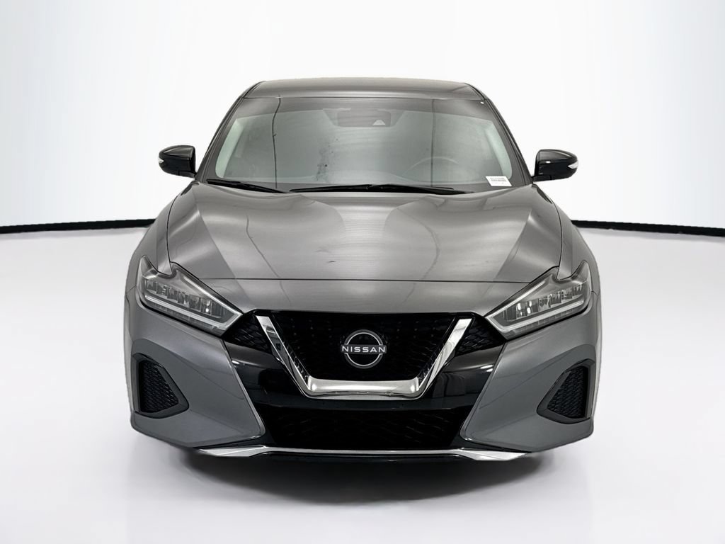 Used 2023 Nissan Maxima SV w/ Floor Mat Group FWD image 2