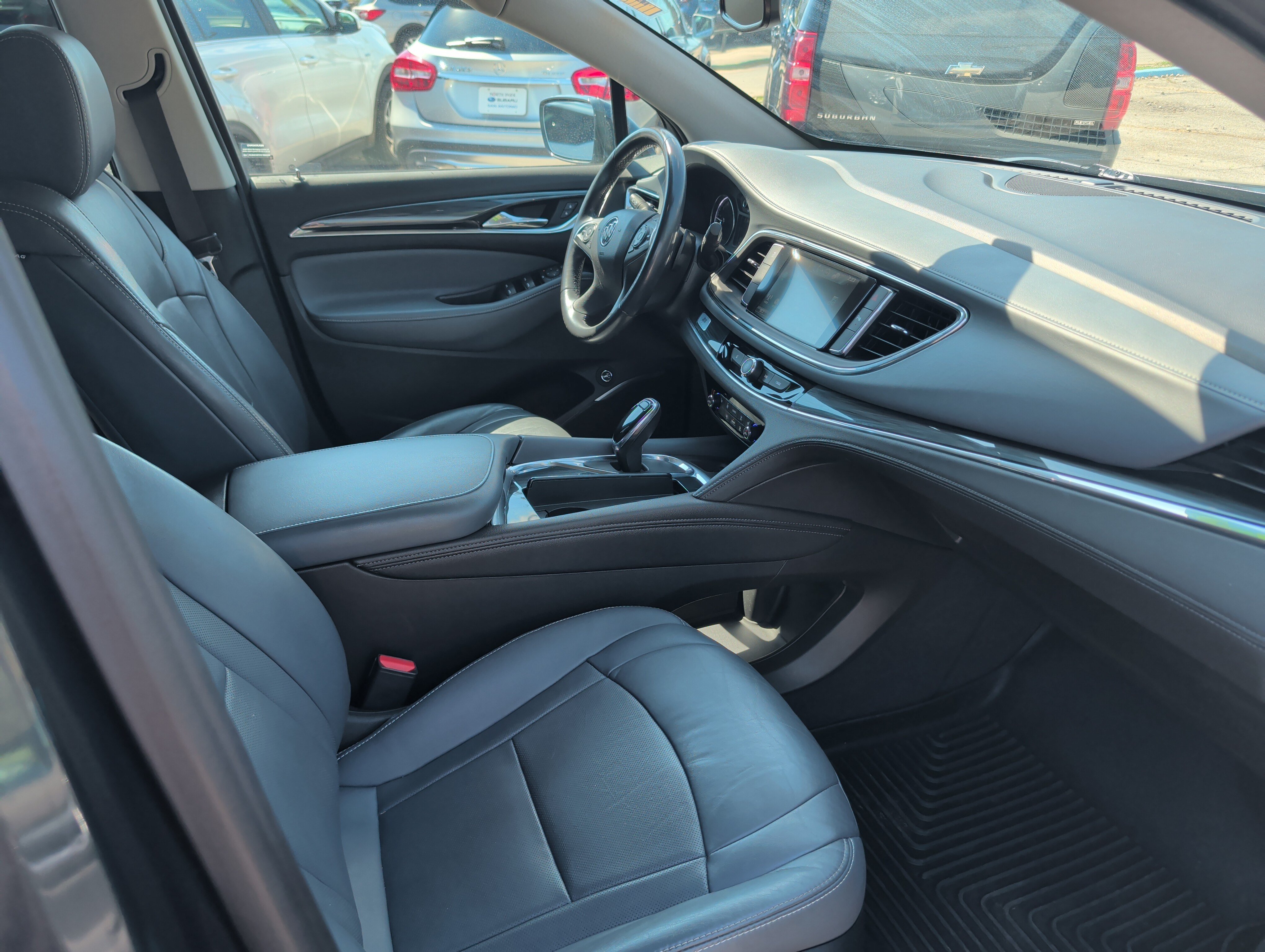 Used 2019 Buick Enclave Essence FWD image 30