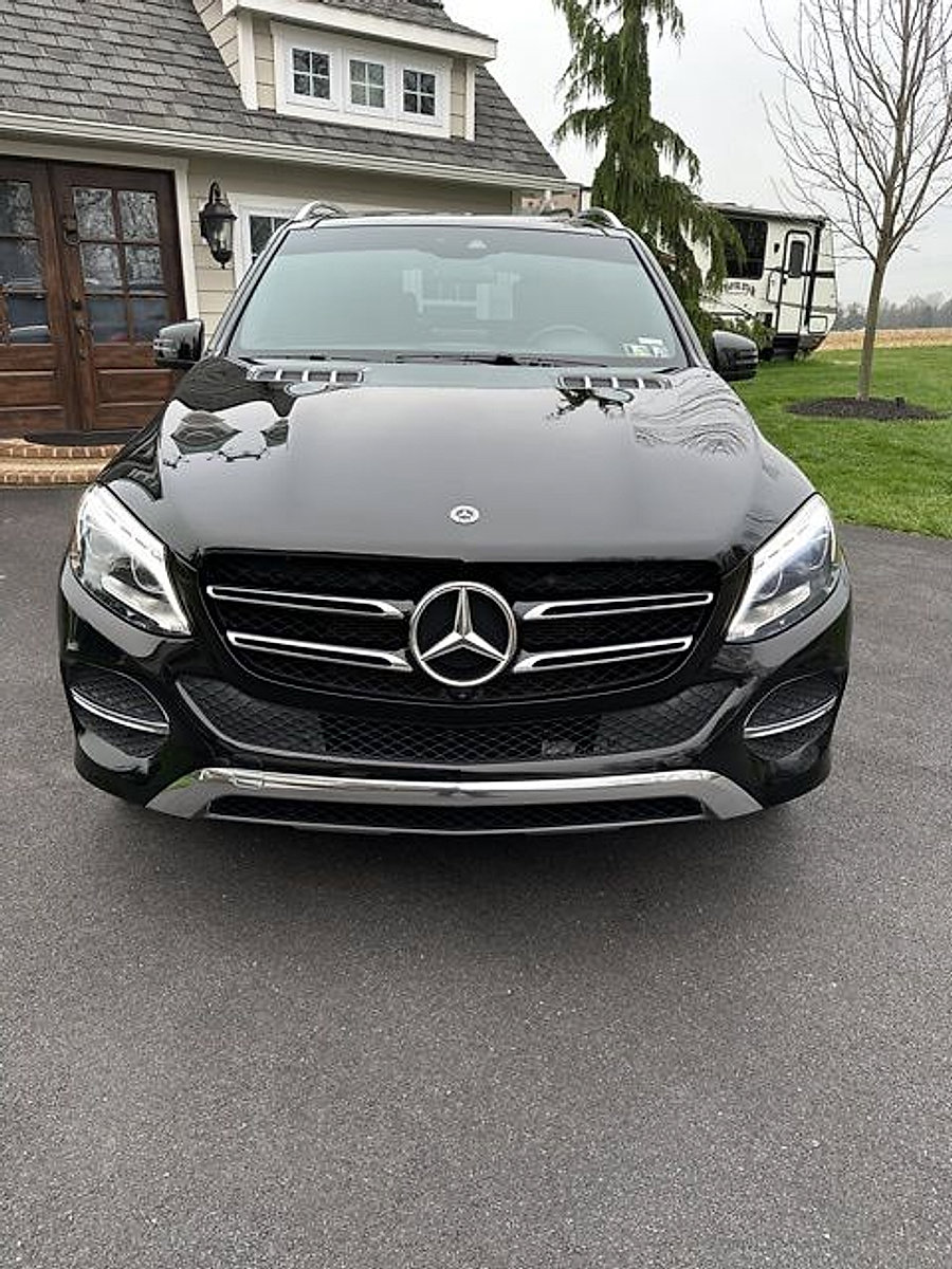 Used 2017 Mercedes-Benz GLE 350 4MATIC image 2