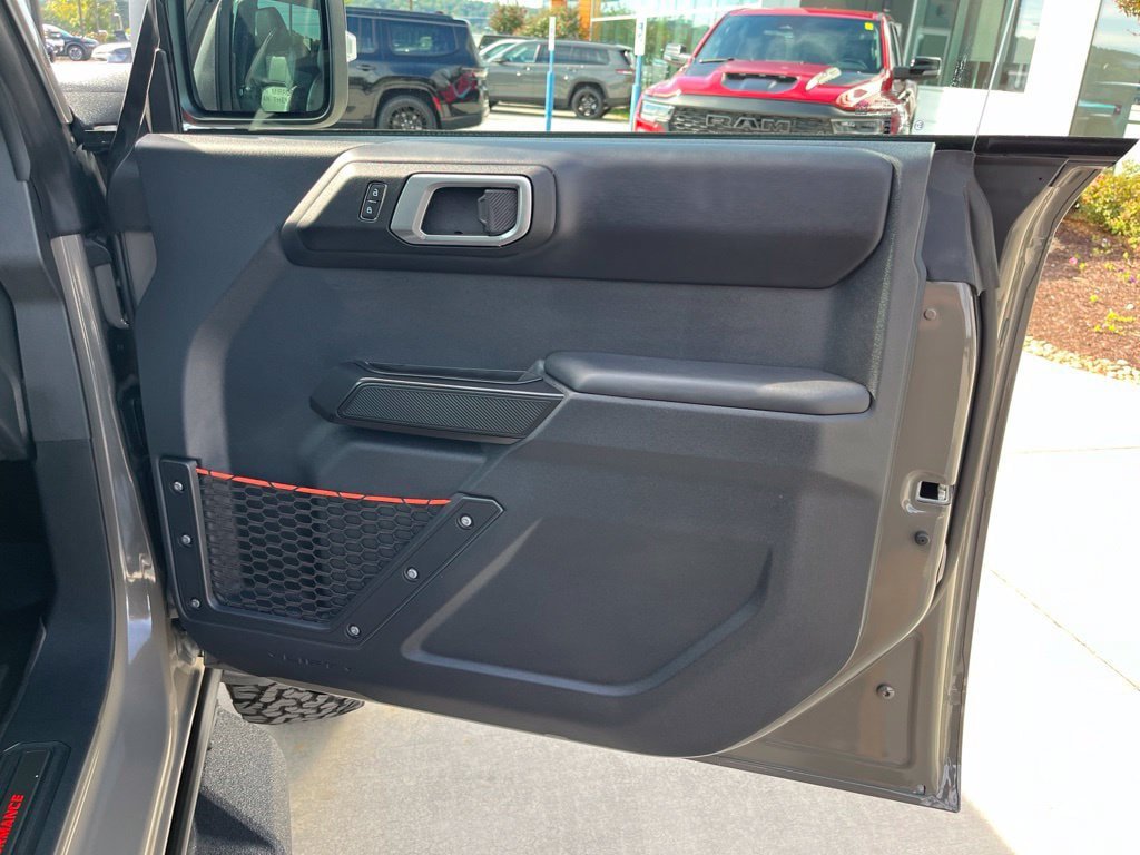 Used 2026 Ford Bronco Raptor AWD/4WD image 32