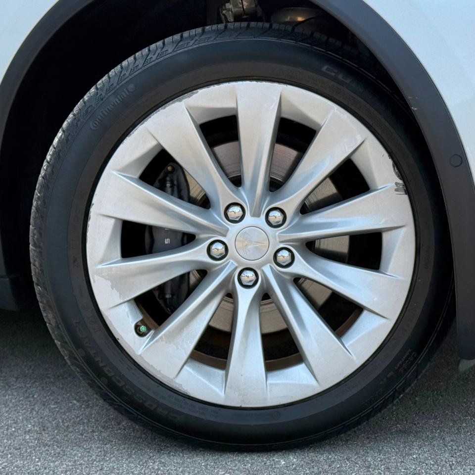 Used 2020 Tesla Model X Long Range AWD/4WD image 21