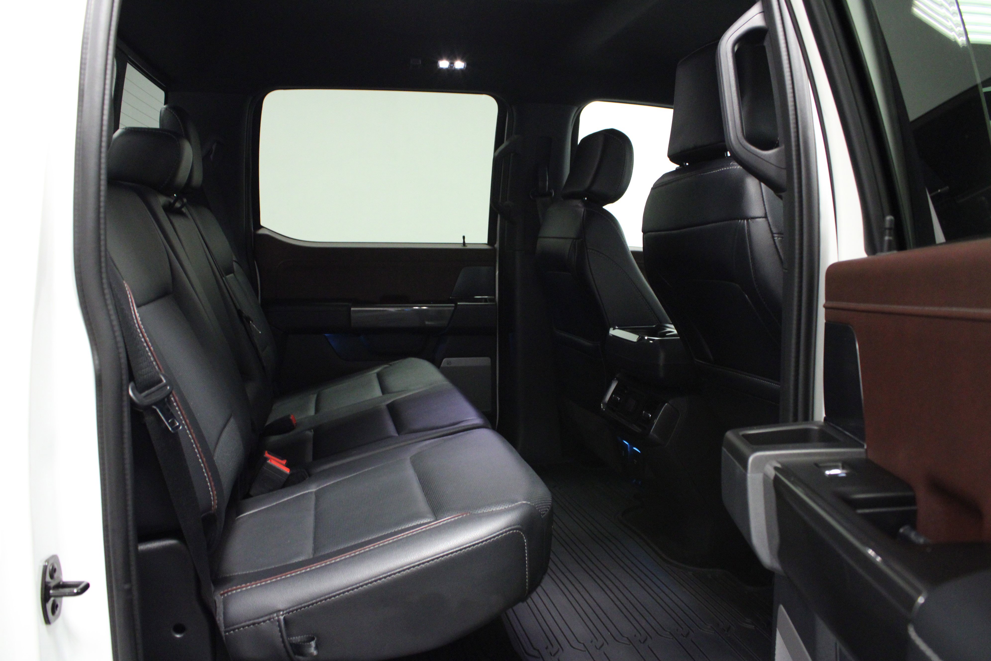 Used 2023 Ford F150 Lariat AWD/4WD image 15