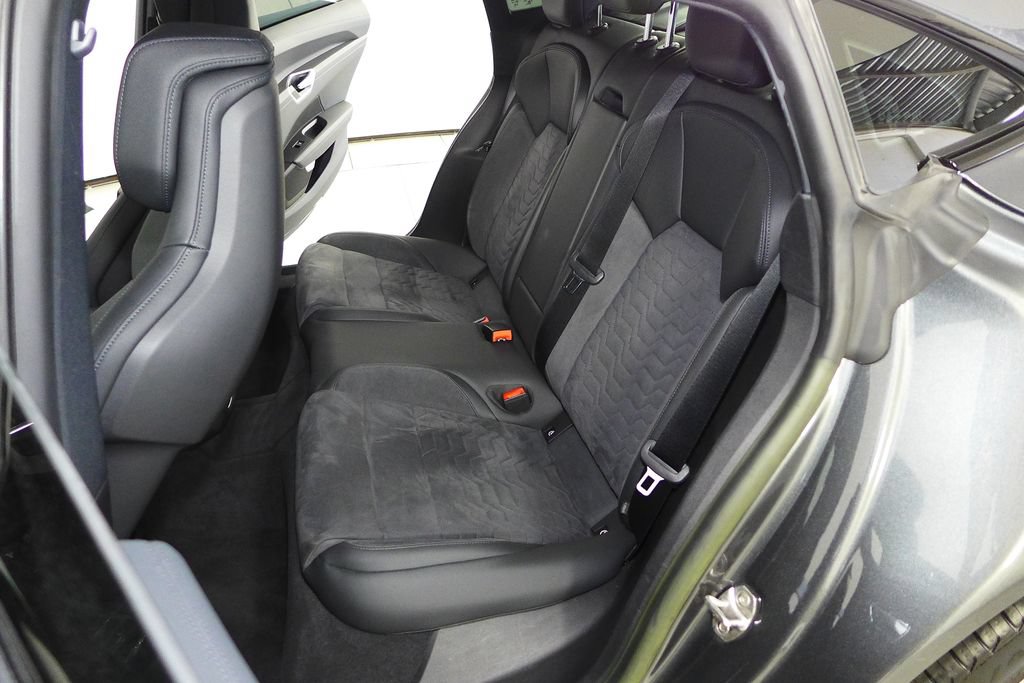 Used 2023 Audi e-tron GT Premium Plus w/ Performance Package AWD/4WD image 20