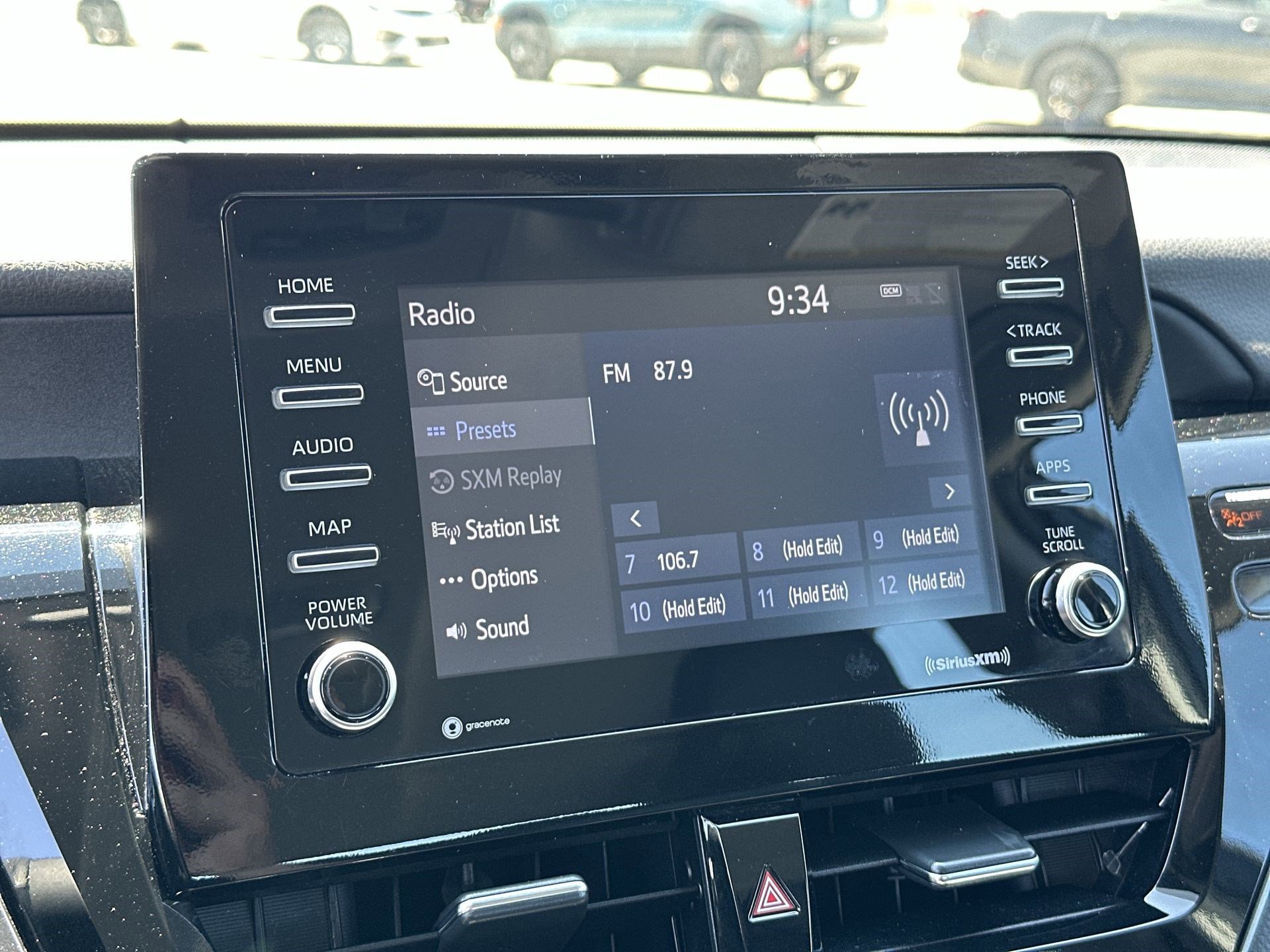 Used 2023 Toyota Camry SE image 12