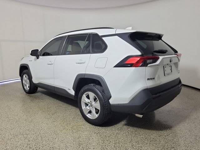 Used 2021 Toyota RAV4 LE AWD/4WD image 7