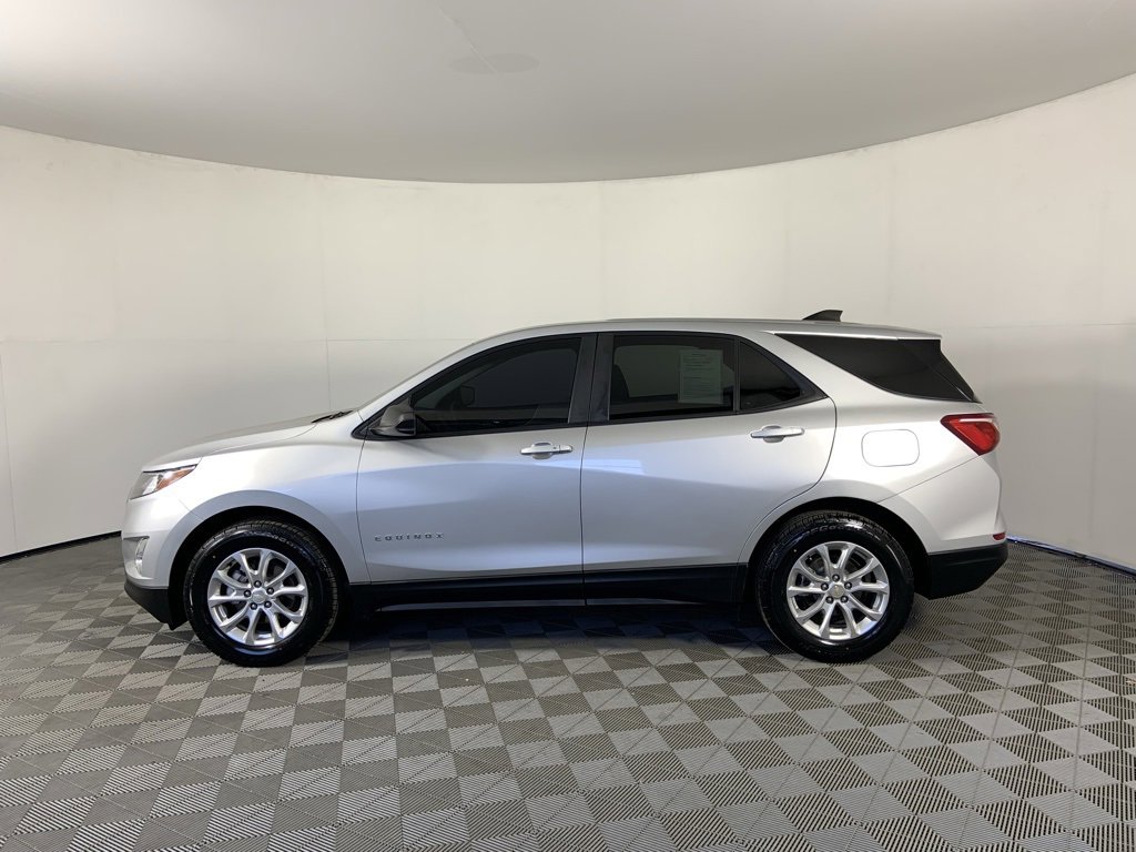 Used 2021 Chevrolet Equinox LS w/ LS Convenience Package image 6