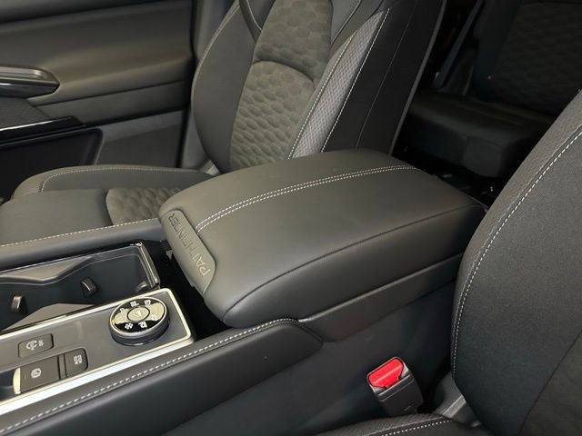 New 2026 Nissan Pathfinder SV AWD/4WD image 31