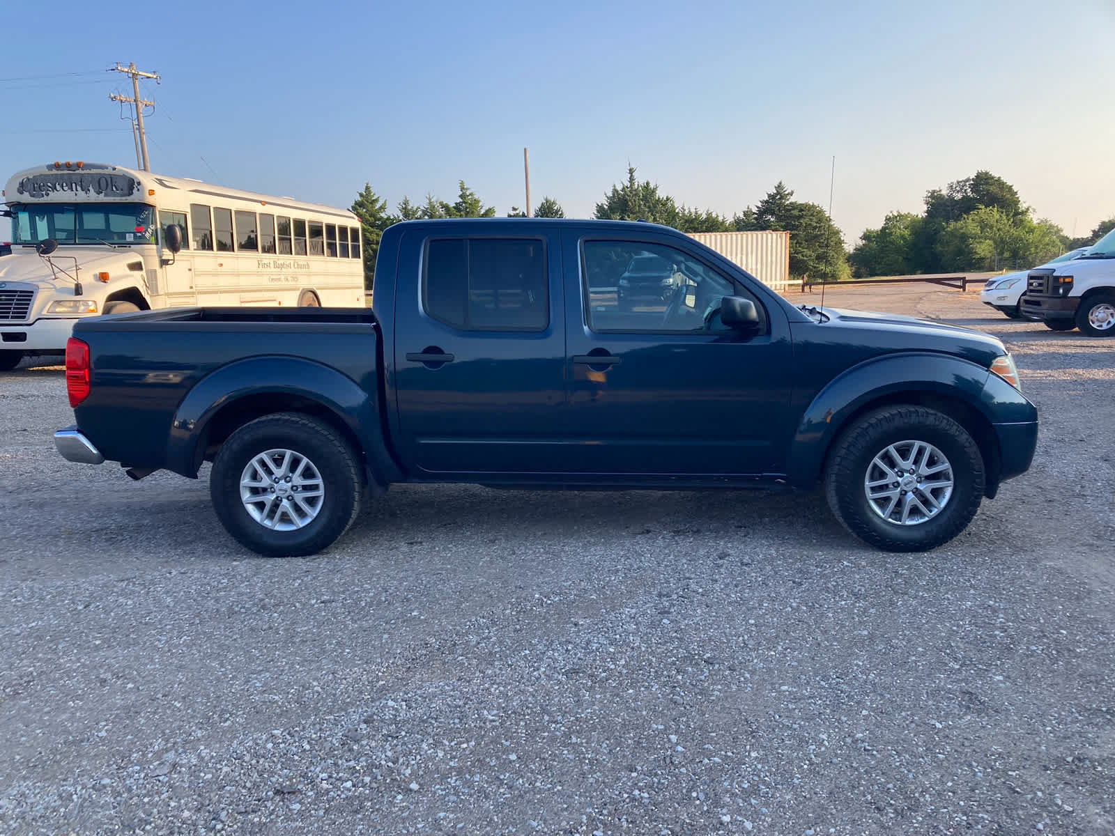 Used 2016 Nissan Frontier SV RWD image 8