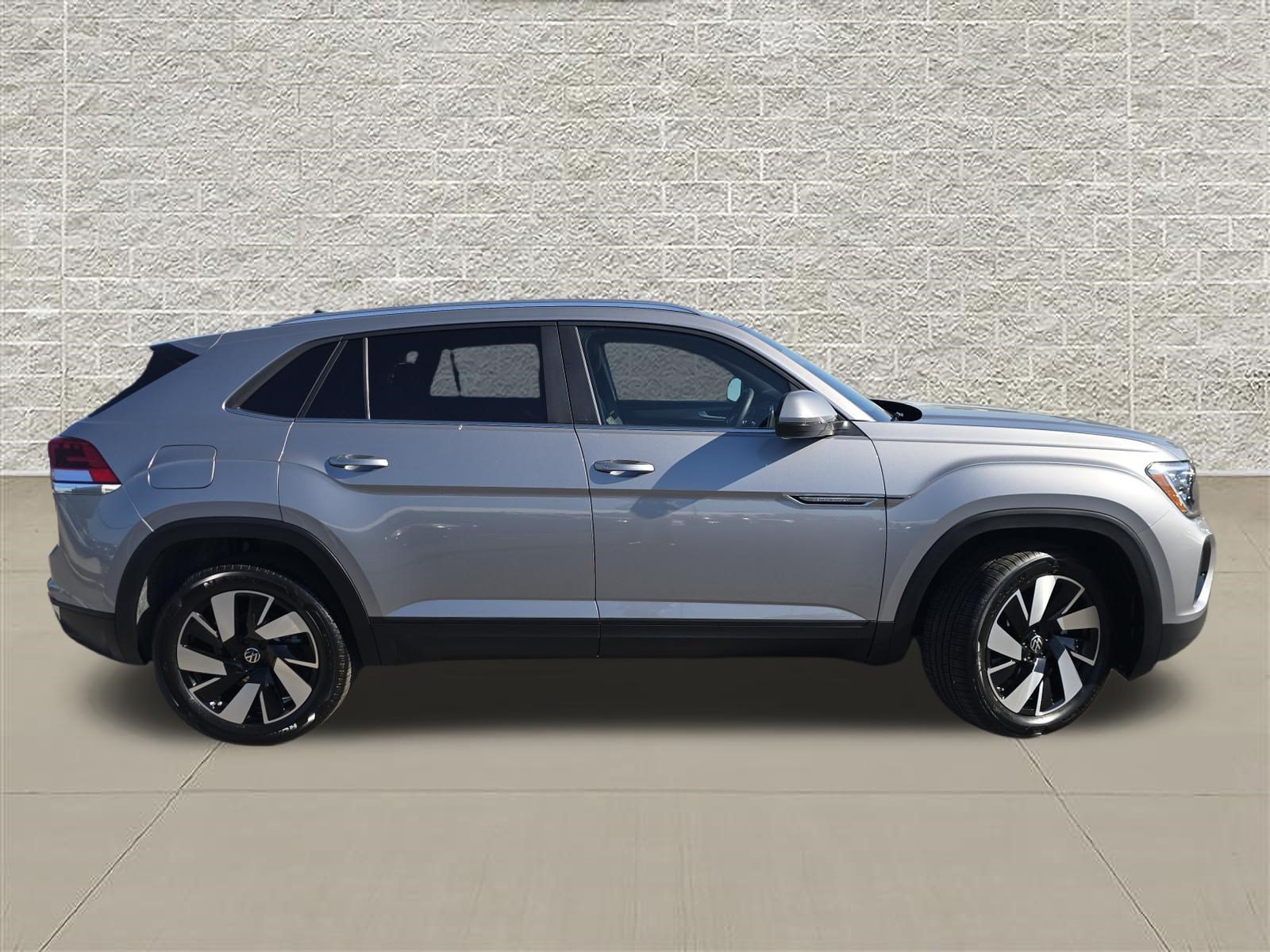 New 2026 Volkswagen Atlas Cross Sport SE AWD/4WD image 8