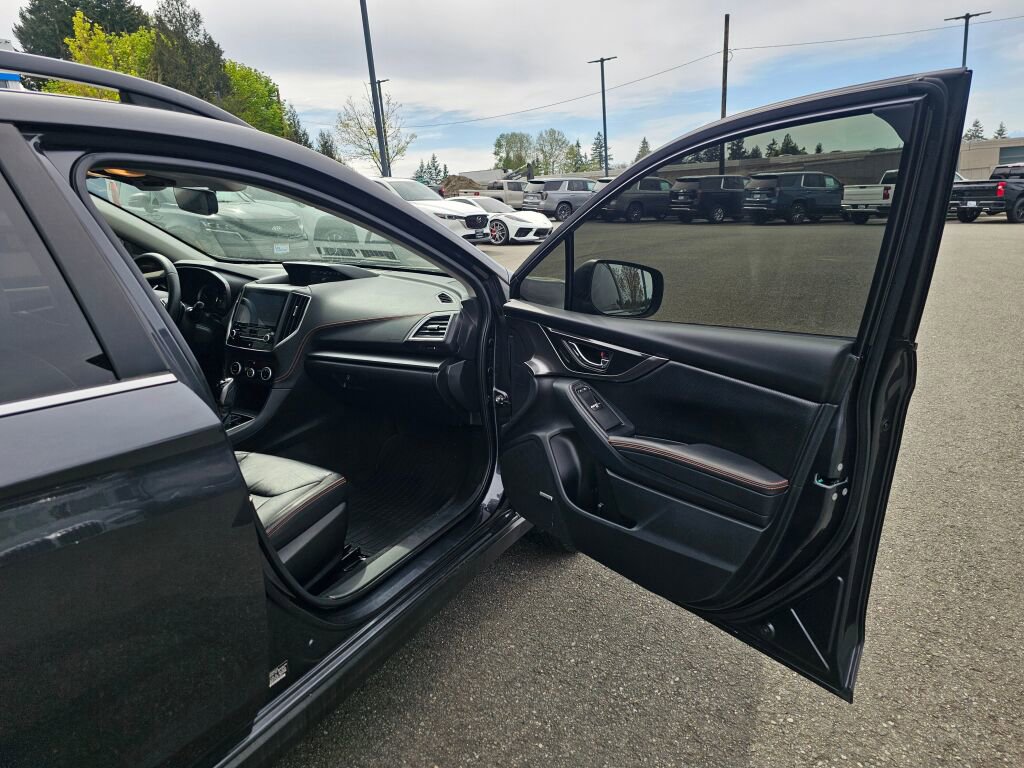 Used 2019 Subaru Crosstrek 2.0i Limited w/ Moonroof Package w/Navigation AWD/4WD image 29