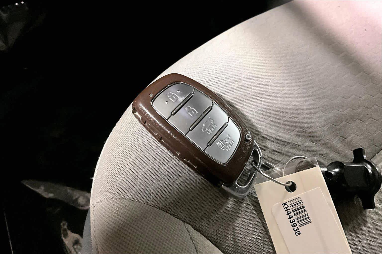 Used 2019 Hyundai Elantra Value Edition FWD image 15