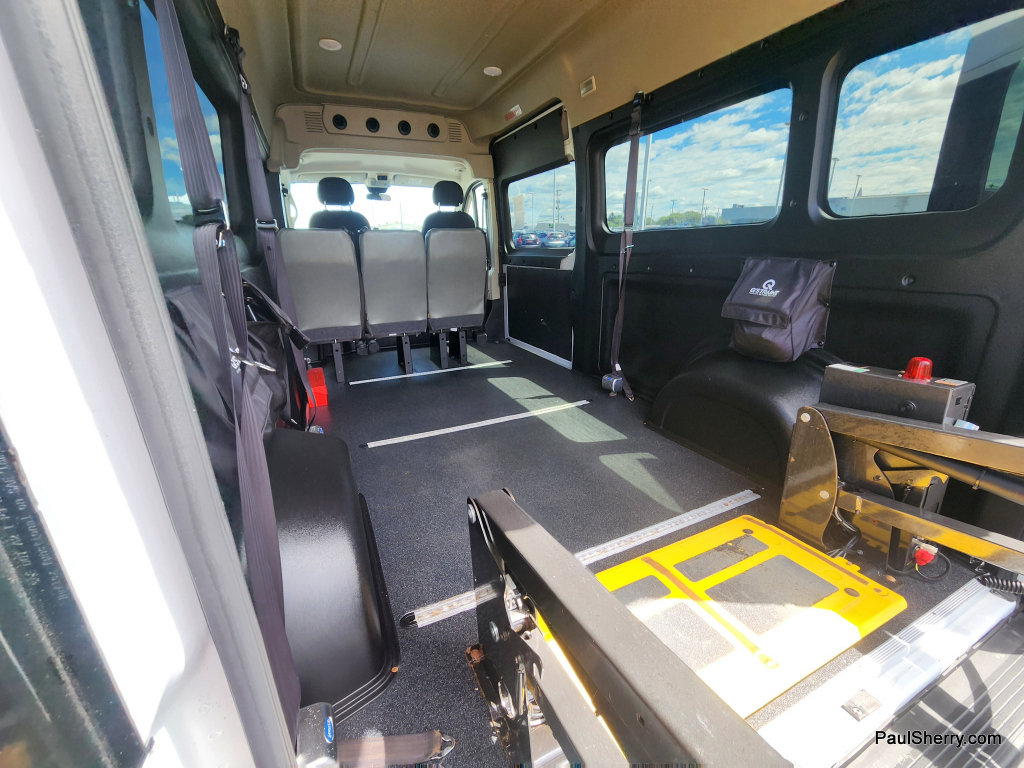 Used 2021 RAM ProMaster 2500 w/ Premium Appearance Group FWD image 32
