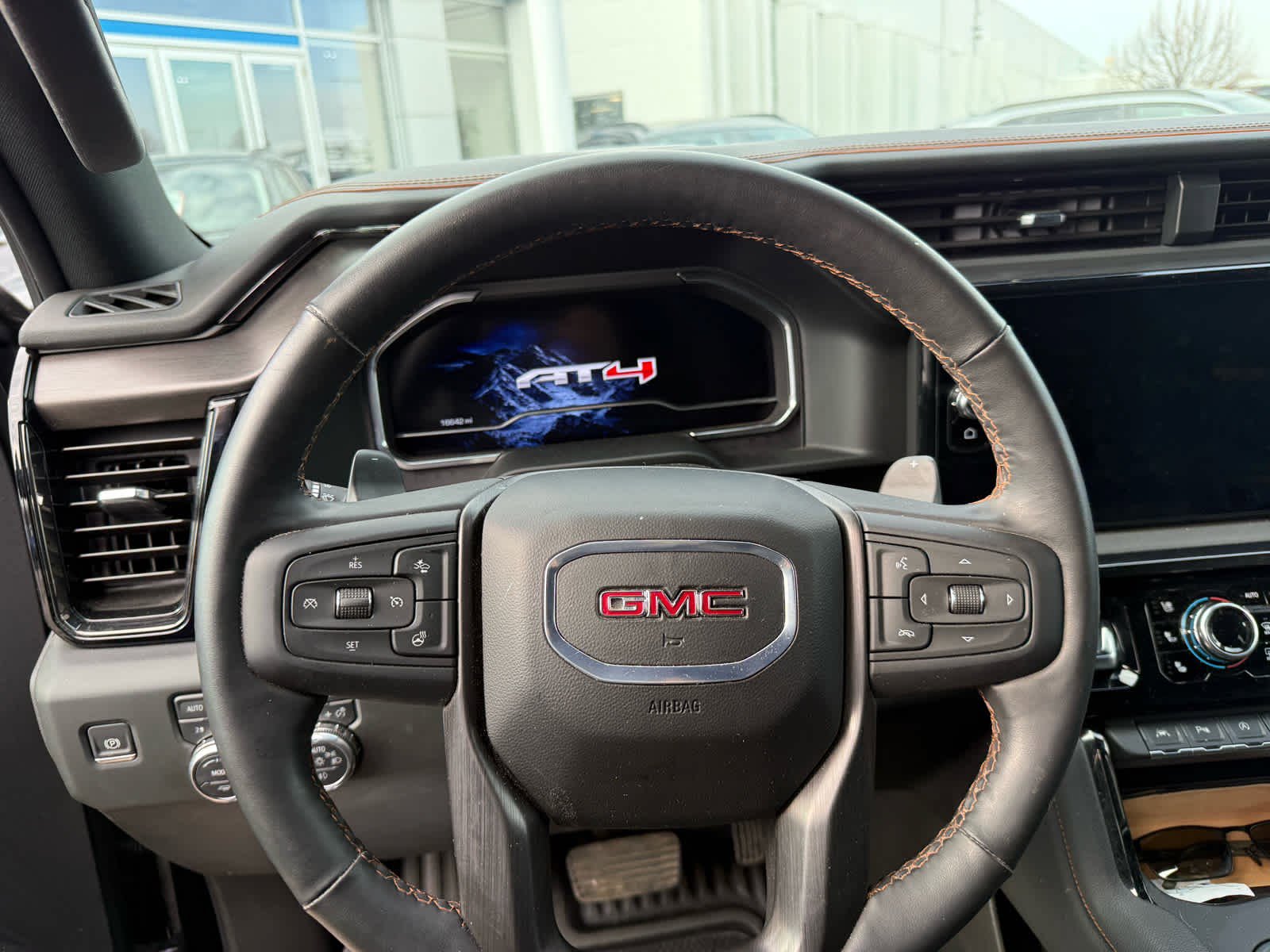 Used 2024 GMC Sierra 1500 AT4 w/ Technology Package image 8