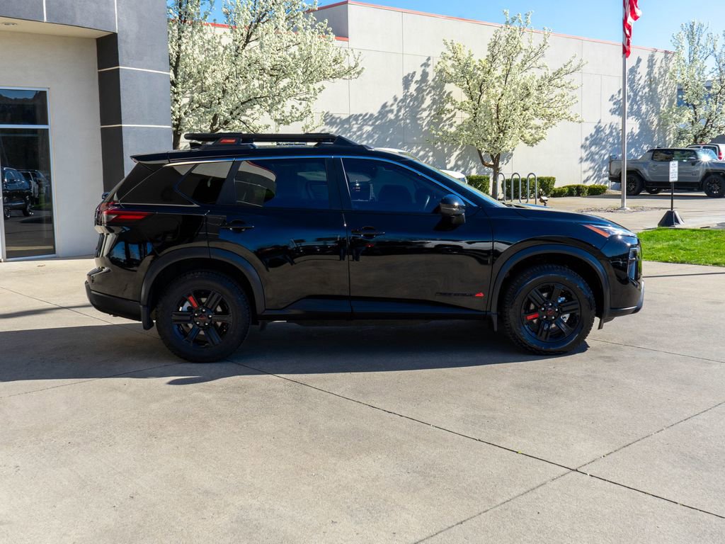 Used 2025 Nissan Rogue SV w/ Rock Creek Premium Package AWD/4WD image 9