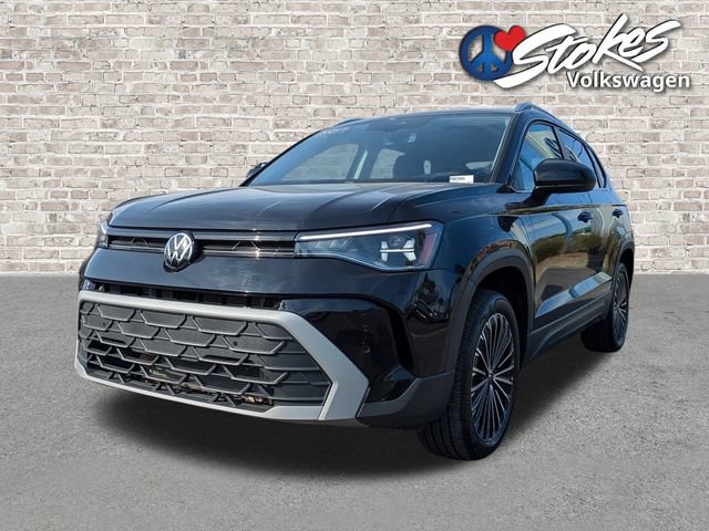 Certified 2025 Volkswagen Taos SE FWD image 8