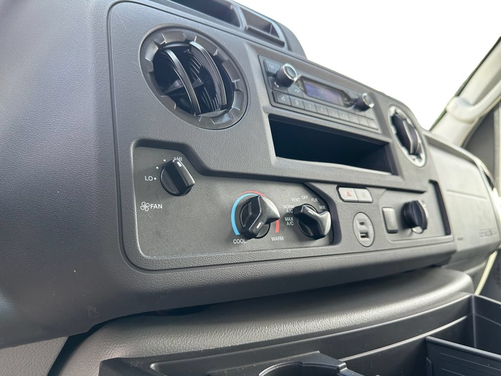 Used 2024 Ford E-350 and Econoline 350 Super Duty w/ Driver's Safety Package RWD image 13