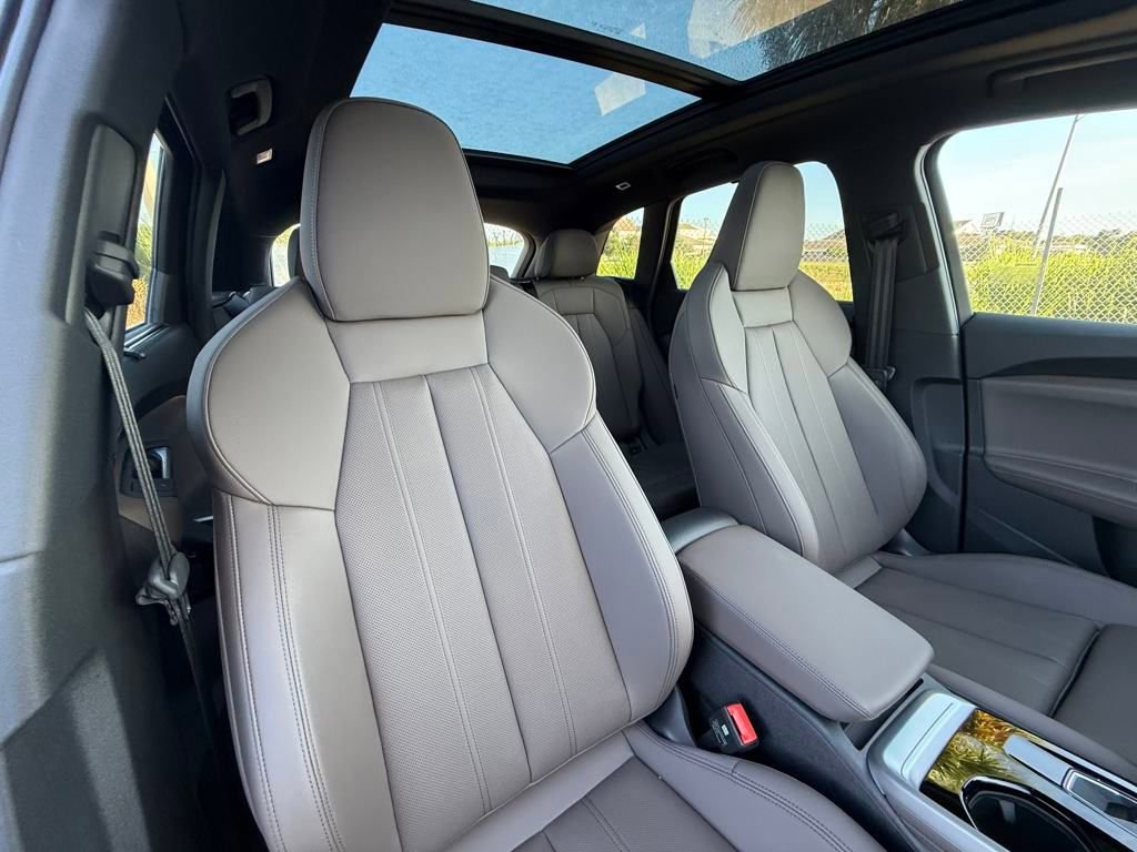 New 2025 Audi Q5 Premium Plus image 42
