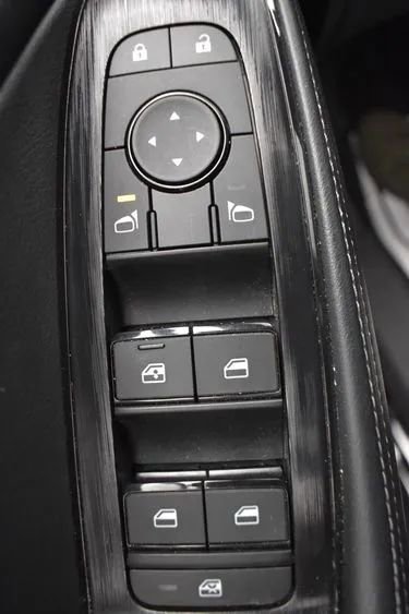 Used 2024 Nissan Rogue SV image 21