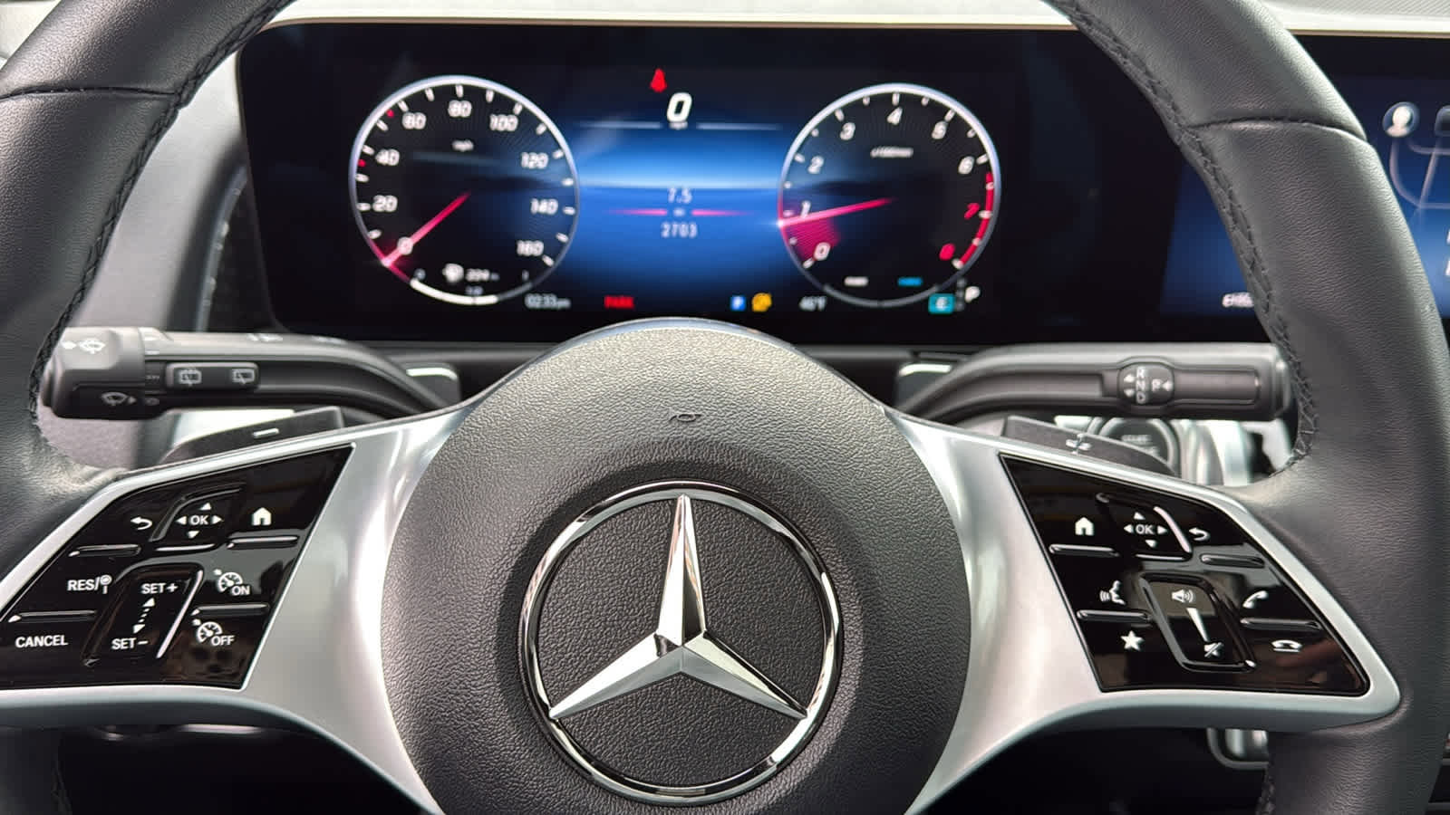 Used 2025 Mercedes-Benz GLB 250 4MATIC image 18