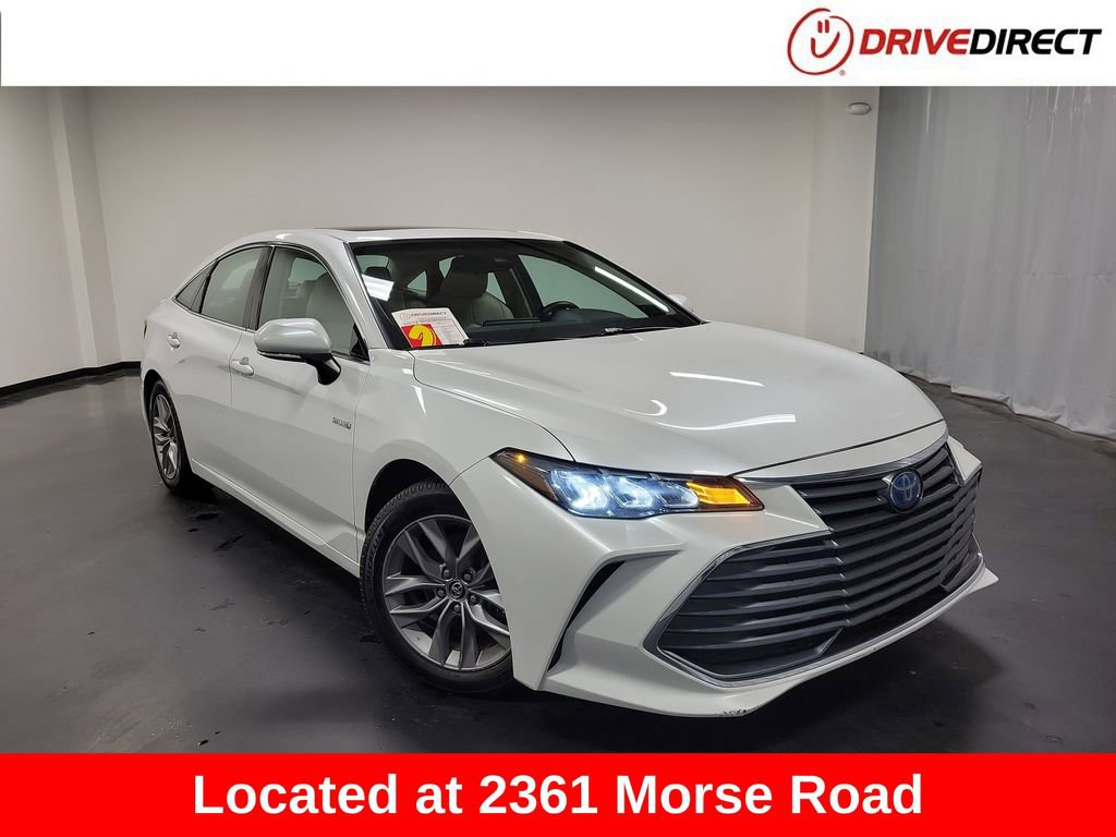 Used 2020 Toyota Avalon XLE w/ Moonroof Package video 1