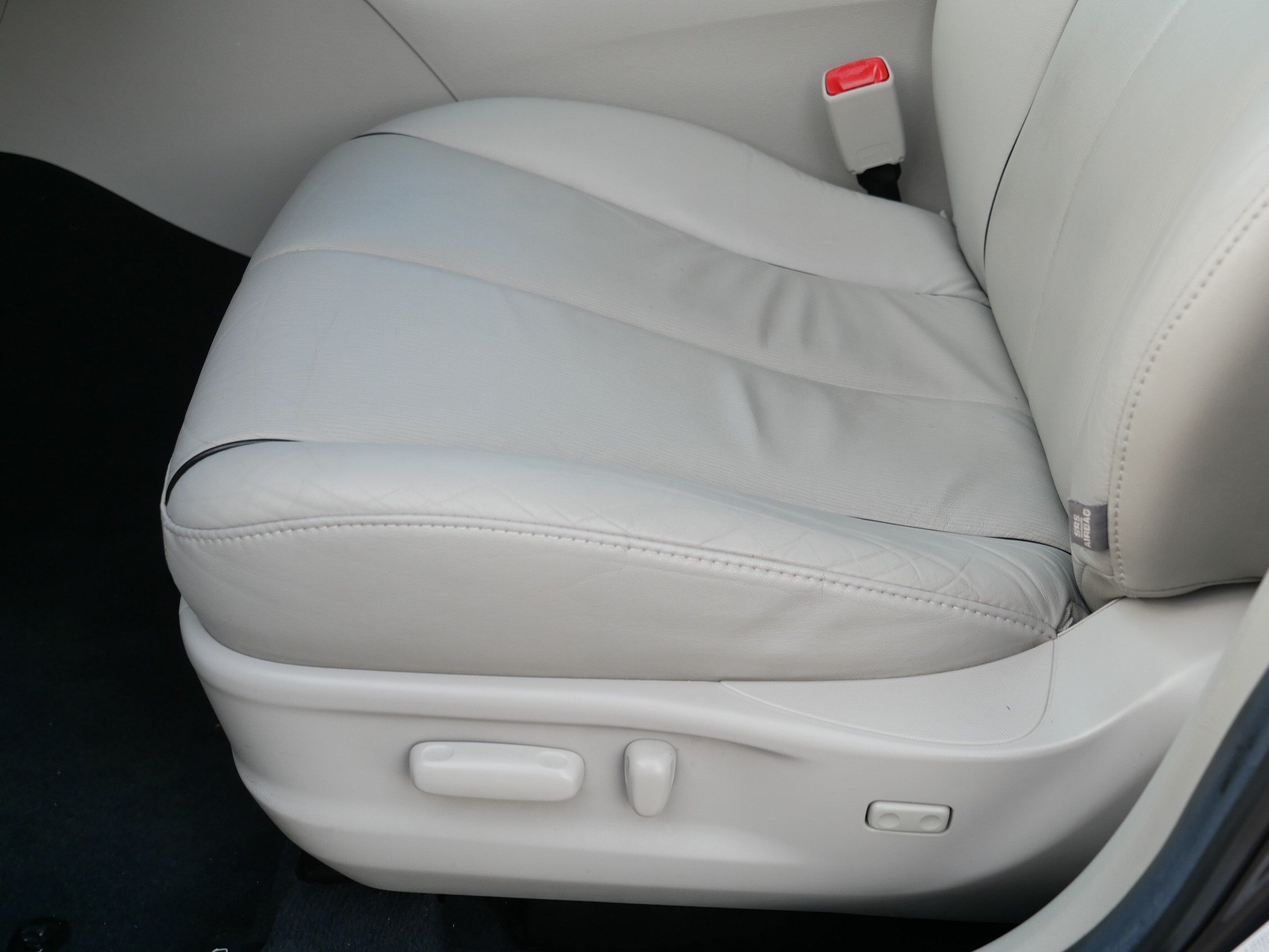 Used 2013 Toyota Venza XLE w/ XLE Premium Pkg FWD image 20