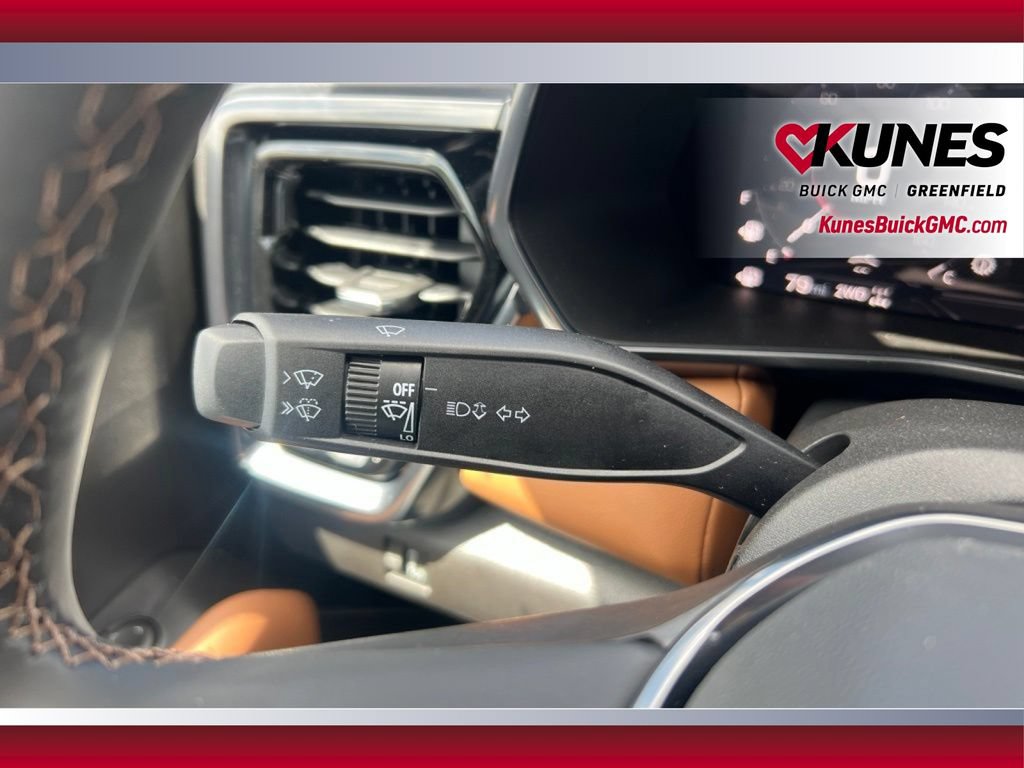 New 2026 GMC Canyon AT4 w/ Technology Plus Package AWD/4WD image 17