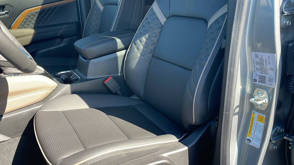New 2026 GMC Canyon Denali AWD/4WD image 13
