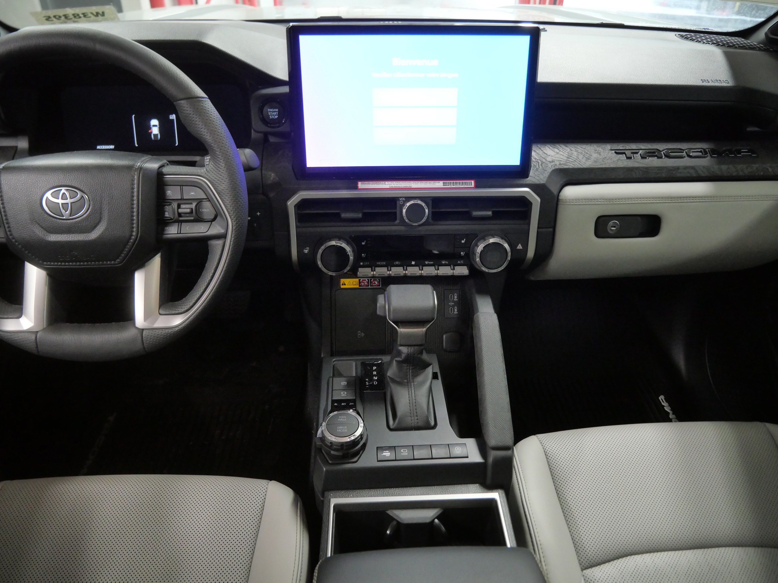 Certified 2024 Toyota Tacoma Limited w/ Limited Package (LT) AWD/4WD image 11