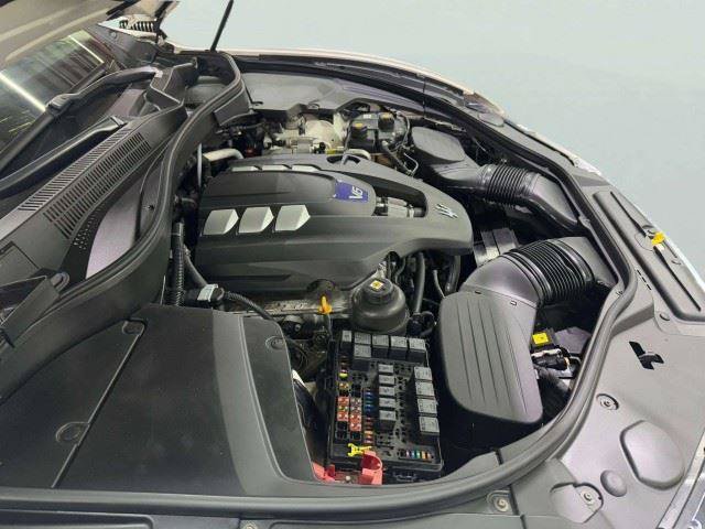 Used 2017 Maserati Levante S AWD/4WD image 44